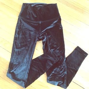 Lululemon Velvet like new leggings - 4